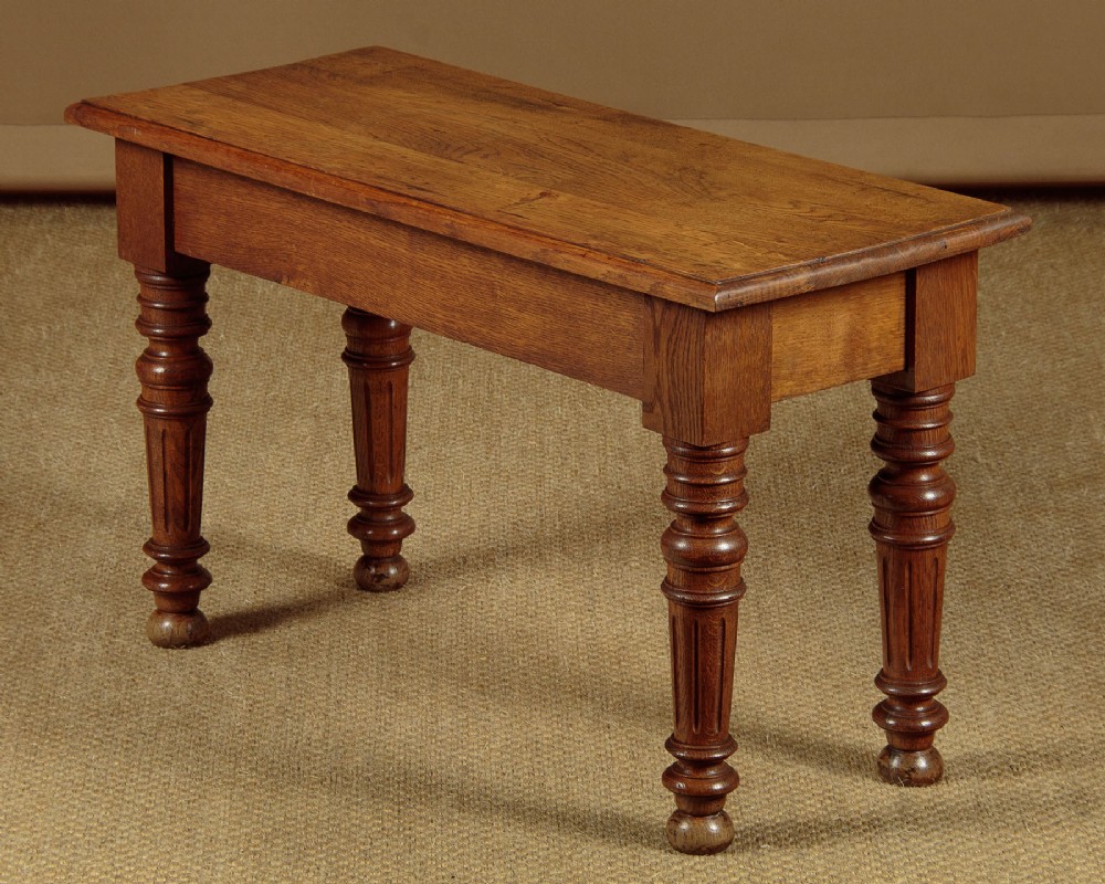 Small Oak Seat c.1910