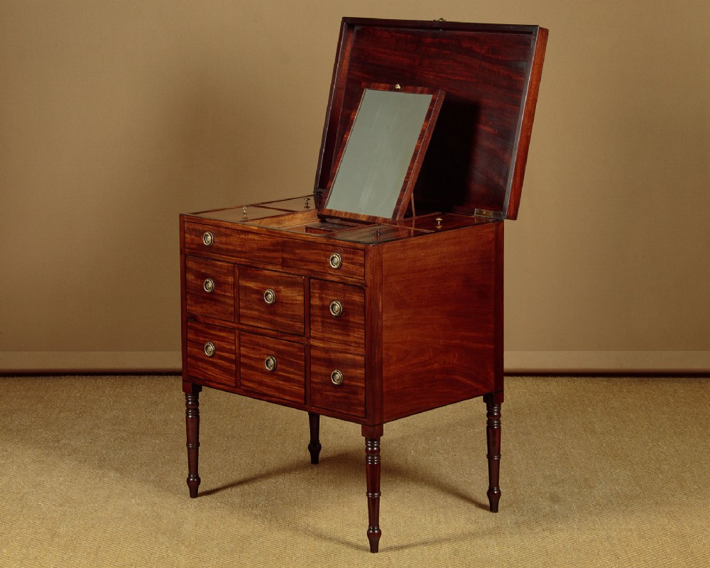 Georgian Mahogany Wash Stand c.1800