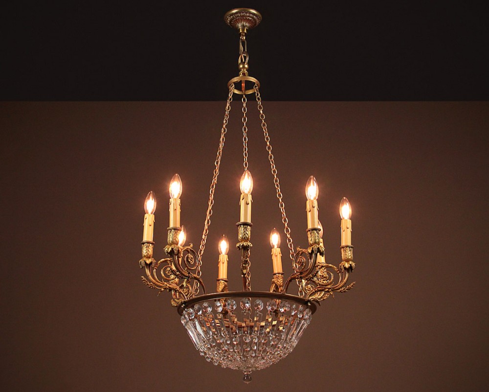 Gilded Eight Branch Chandelier c.1930.