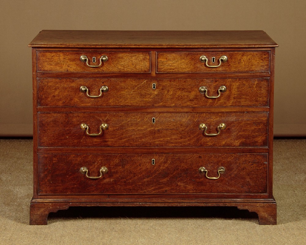 Small Georgian Oak Chest of Drawers c.1800