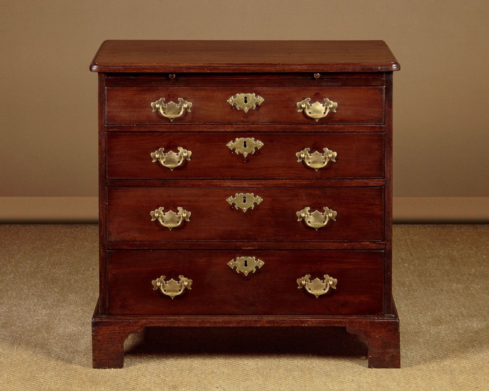 Georgian Mahogany Bachelor's Chest c.1780