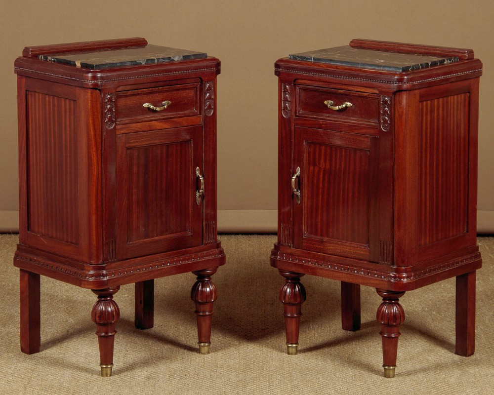 Pair of Italian Art Deco Bedside Cabinets c.1925
