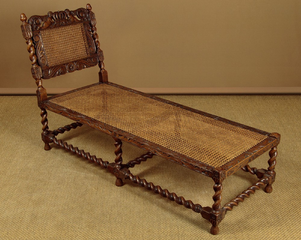 Carolean Style Carved Oak Daybed c.1930