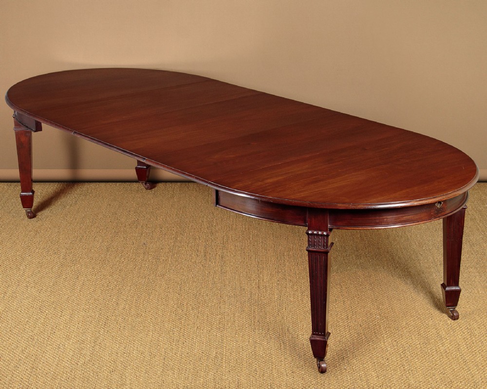 Mahogany Extending Dining Table c.1910