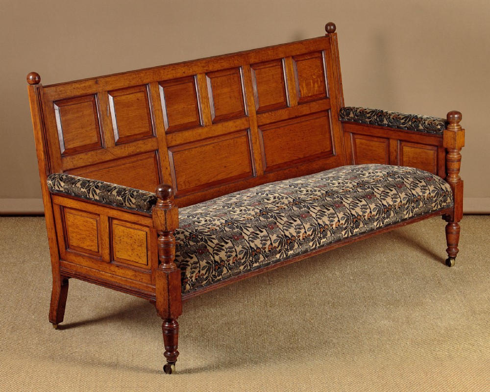 Panelled Oak Settle c.1900