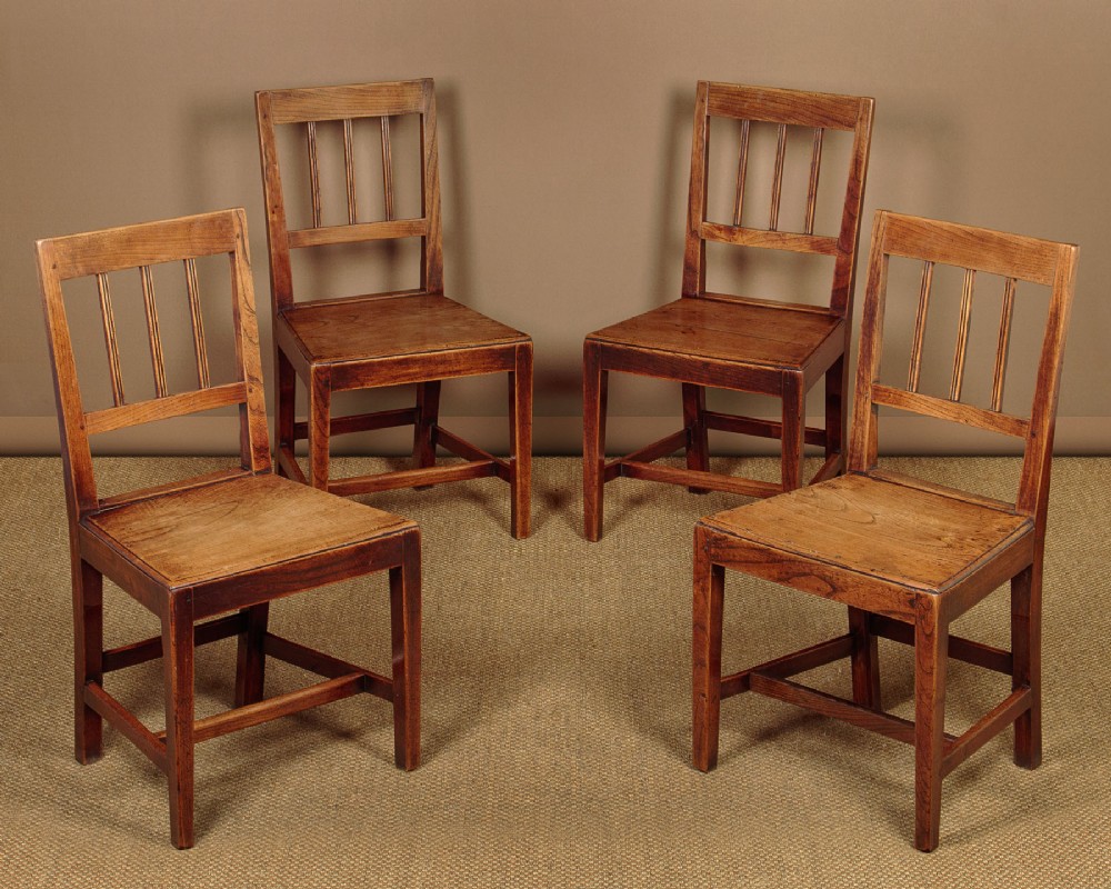 Set of Four Welsh Elm Cottage Dining Chairs c.1820