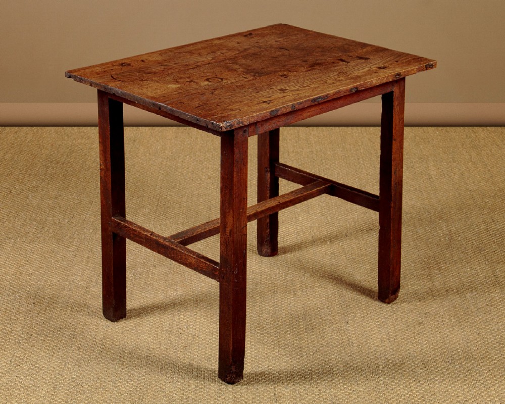 Small 18th.c. Welsh Oak Side Table c.1760