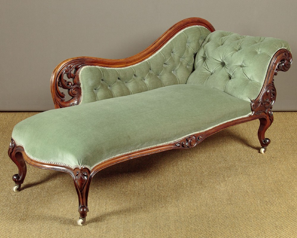 Walnut Chaise Longue c.1890