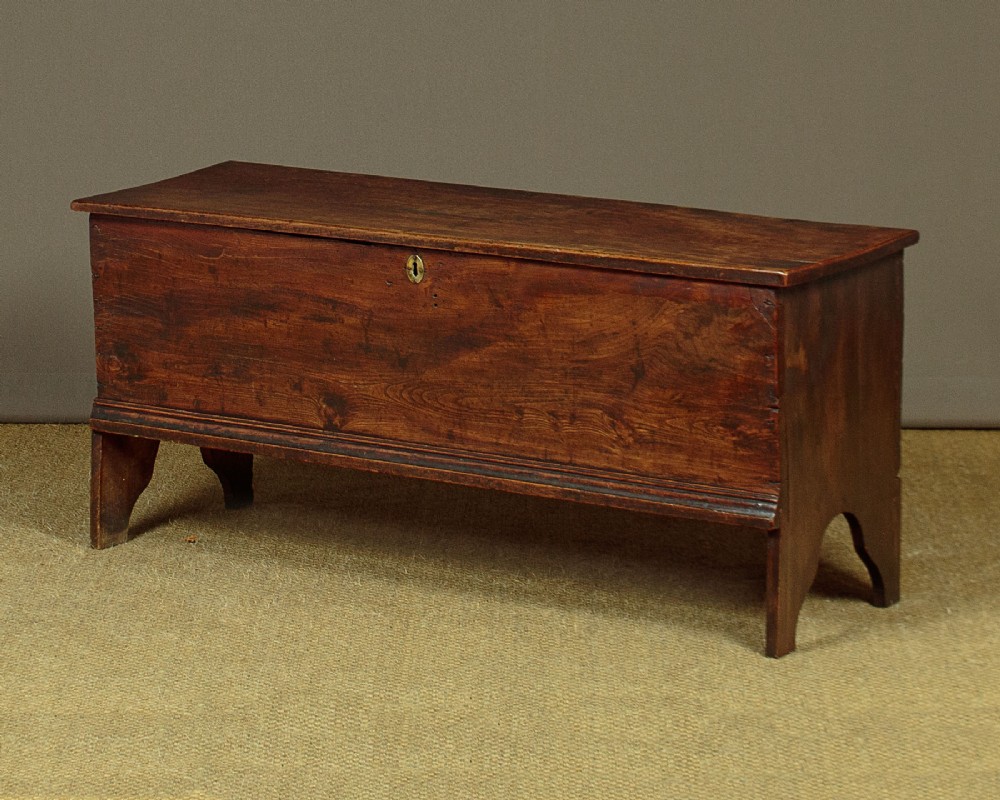 Elm Six Plank Chest c.1700