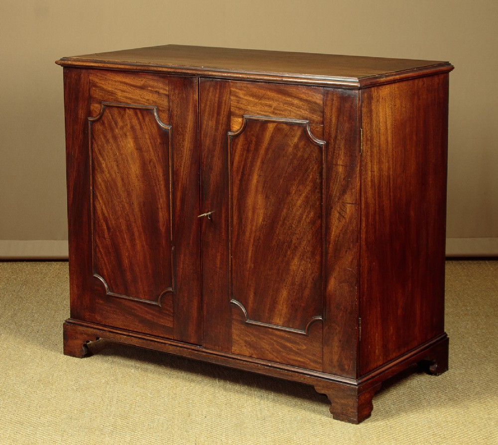 Mahogany Linen Press c.1810
