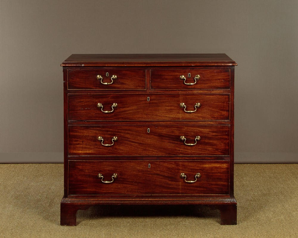 Georgian Mahogany Chest of Drawers c.1810