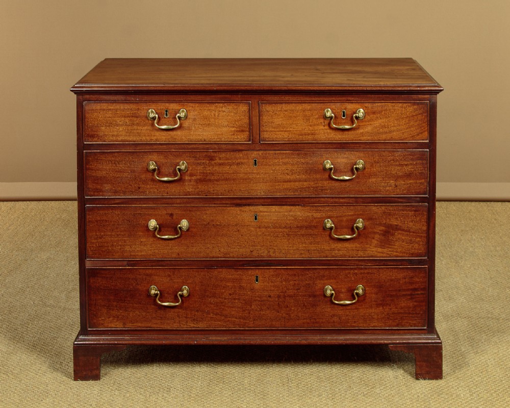 Georgian Mahogany Chest of Drawers c.1800