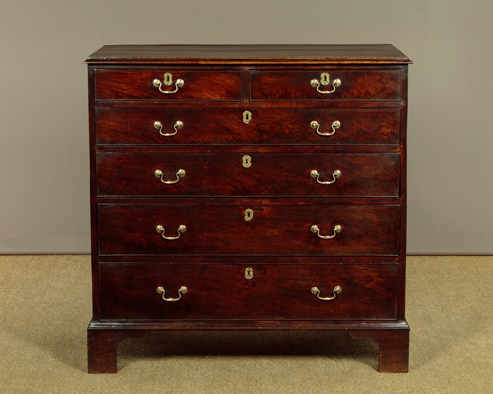Georgian Mahogany Chest of Drawers c.1810