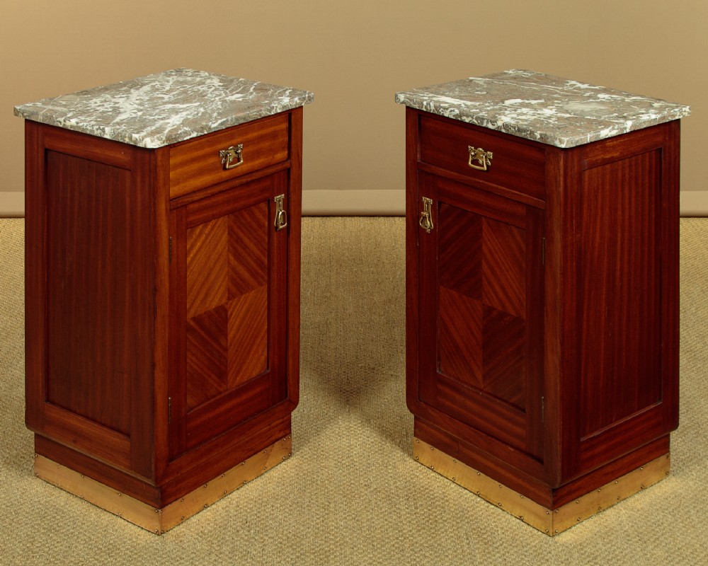 Pair of Art Deco Mahogany & Marble Top Bedside Cabinets c.1930