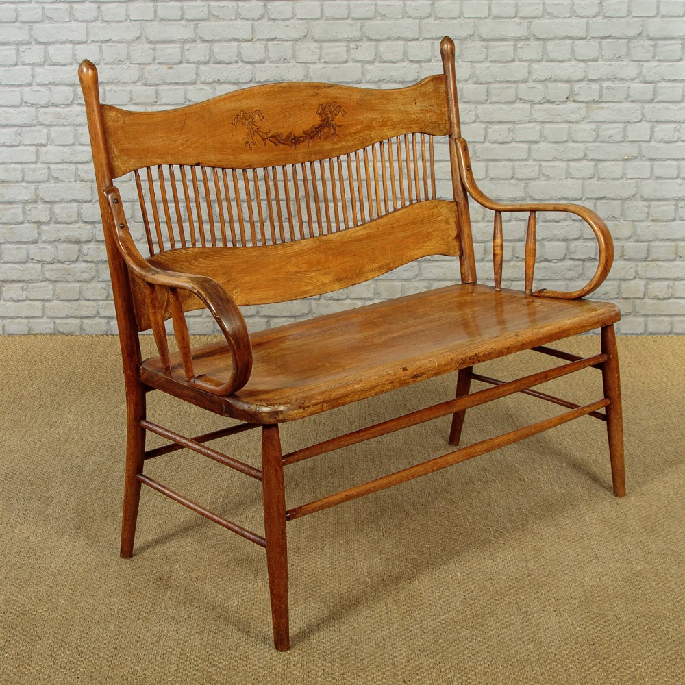 Bentwood Settle c.1930