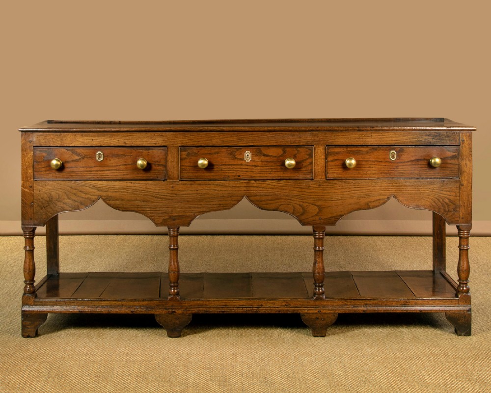 Montgomeryshire Welsh Dresser Base with Potboard c.1780