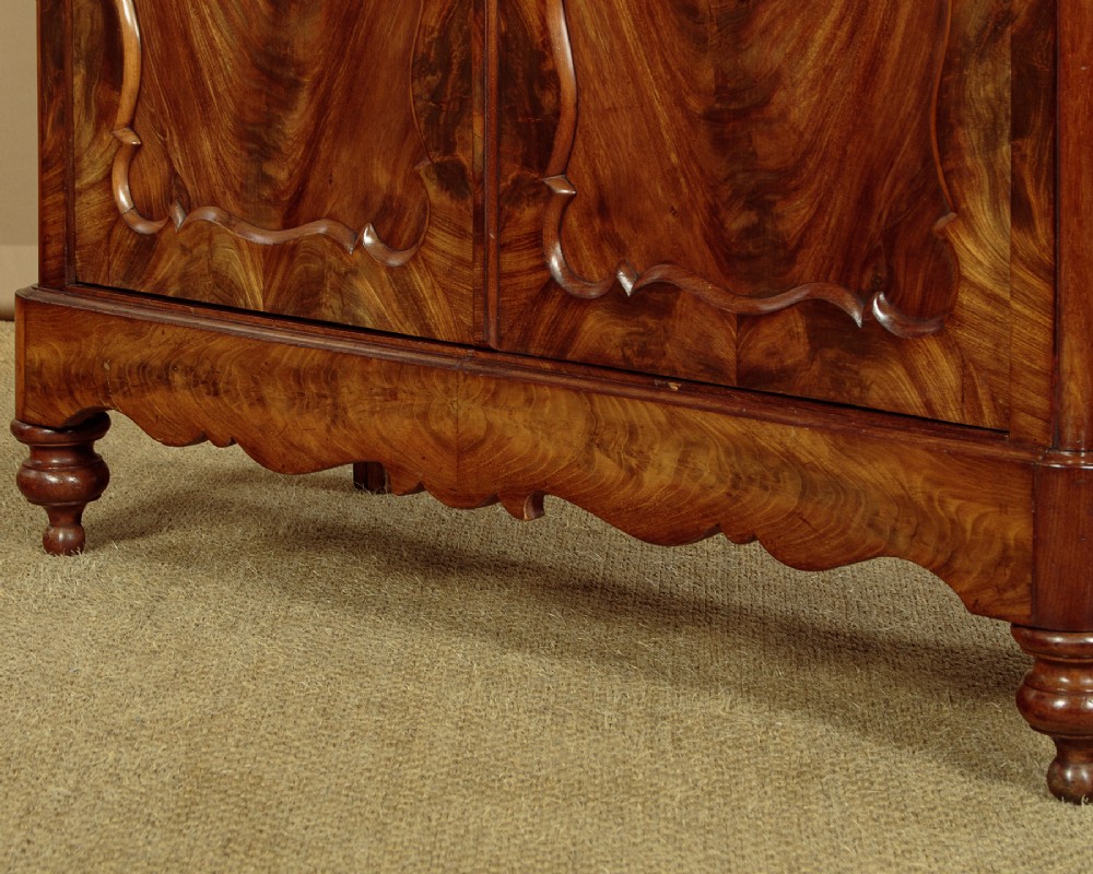 Small Mahogany Wardrobe c.1820 View IX