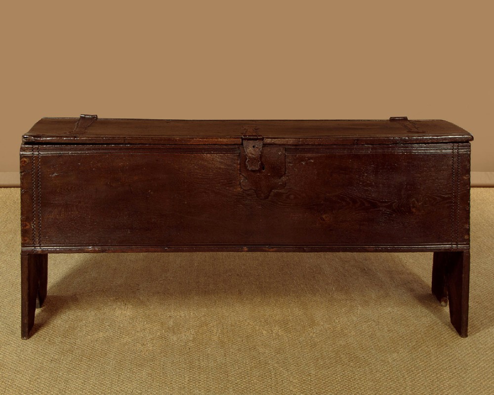 Long Oak Sword Chest c.1600