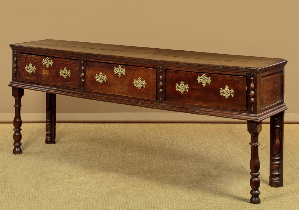 18th.c. Oak Dresser Base c.1740 View IV