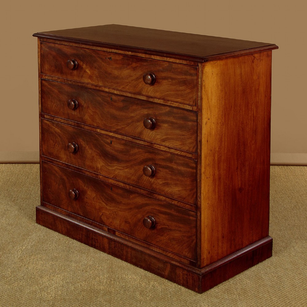 Large Mahogany Gentleman's Chest of Drawers c.1840 View IV