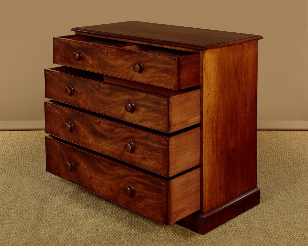 Large Mahogany Gentleman's Chest of Drawers c.1840 View V