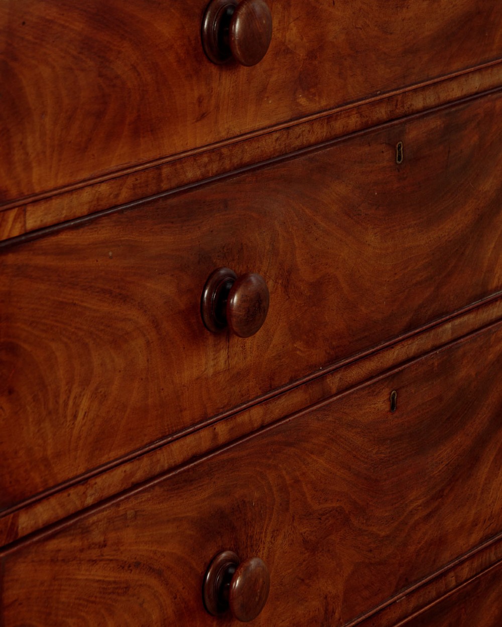 Large Mahogany Gentleman's Chest of Drawers c.1840 View XIII