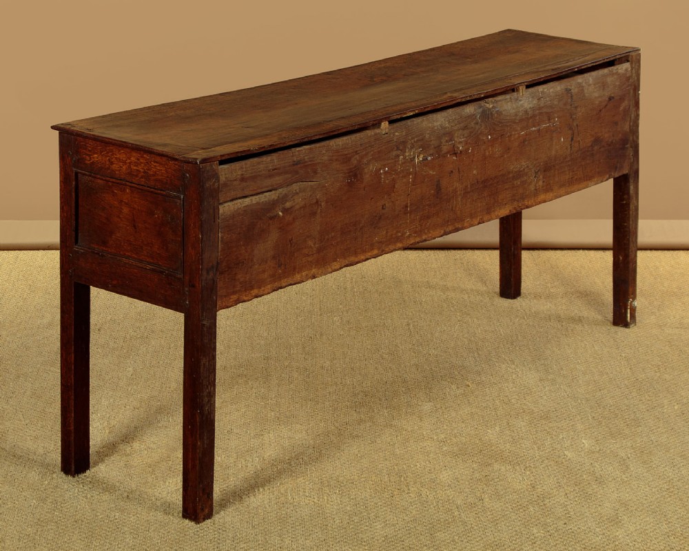 Small Oak Dresser Base c.1750 View XIV