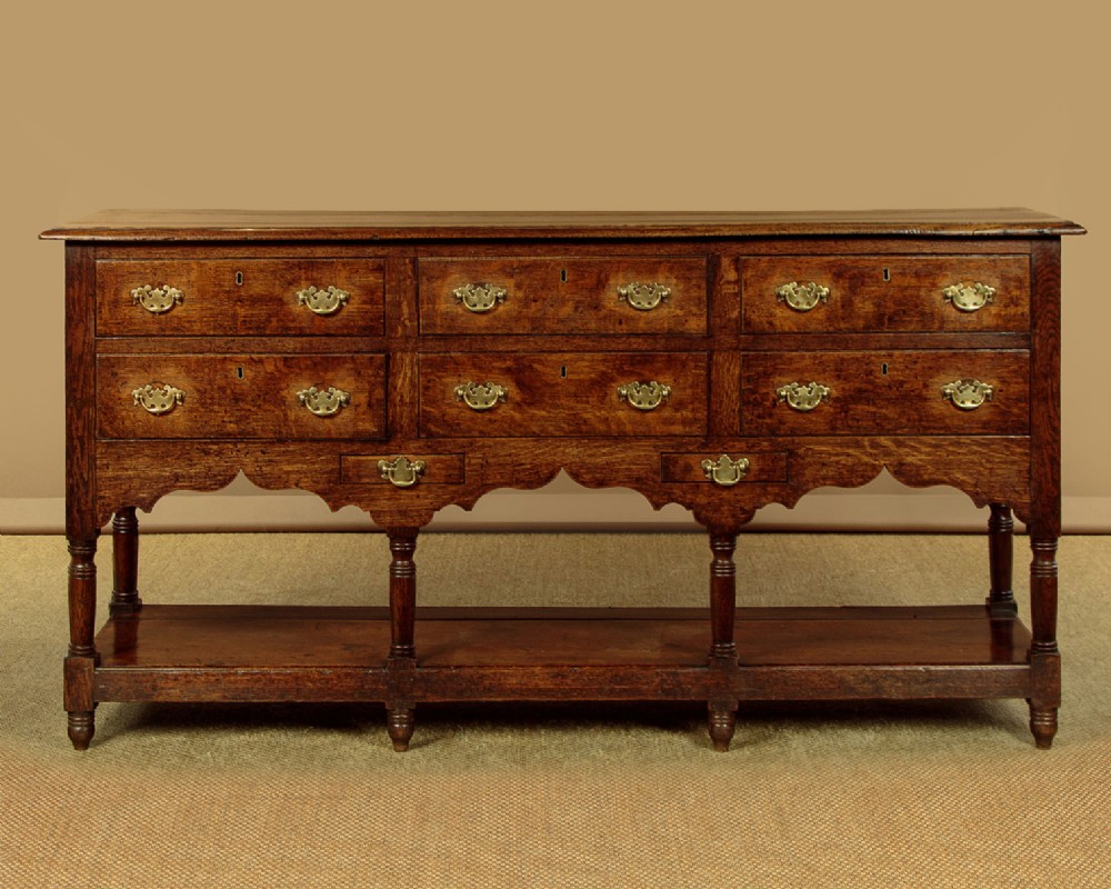 Welsh Dresser Base with Eight Drawers and a Potboard c.1810
