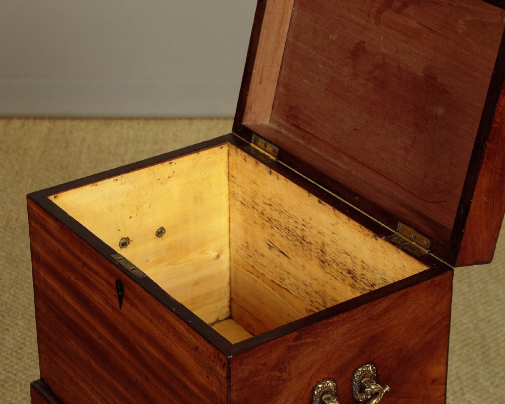 Georgian Mahogany Wine Cooler c.1820 View VII