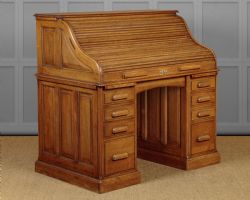 OAK ROLL TOP DESK C1910