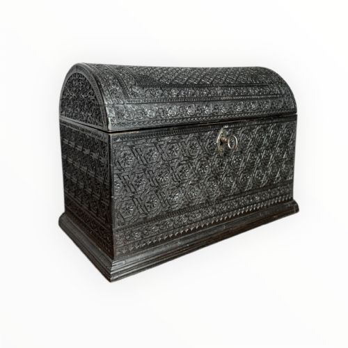 EXQUISITE 19TH CENTURY DOMETOP EBONY INDIAN JEWELLERY BOX - ADDITIONAL PHOTO 1