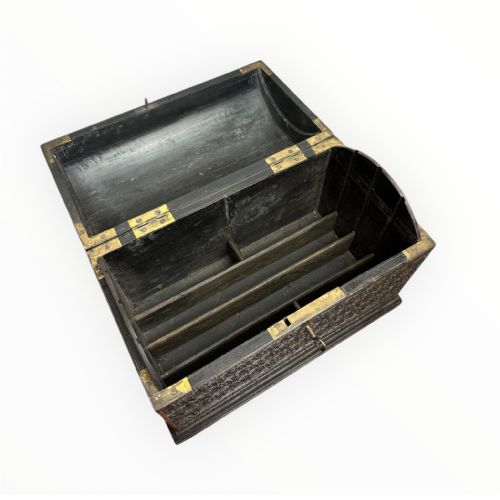 EXQUISITE 19TH CENTURY DOMETOP EBONY INDIAN JEWELLERY BOX - ADDITIONAL PHOTO 2