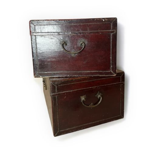 PAIR OF 19THCENTURY CHINESE LEATHER TRUNKS STORAGE BOX WITH BRASS DETAILING - ADDITIONAL PHOTO 3