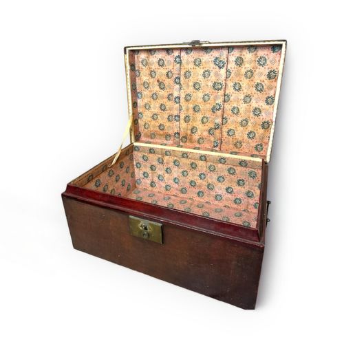 PAIR OF 19THCENTURY CHINESE LEATHER TRUNKS STORAGE BOX WITH BRASS DETAILING - ADDITIONAL PHOTO 5