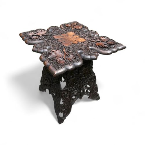 19THCENTURY INDIAN ROSEWOOD SIDE TABLE WITH LEAF MOTIFS - ADDITIONAL PHOTO 2