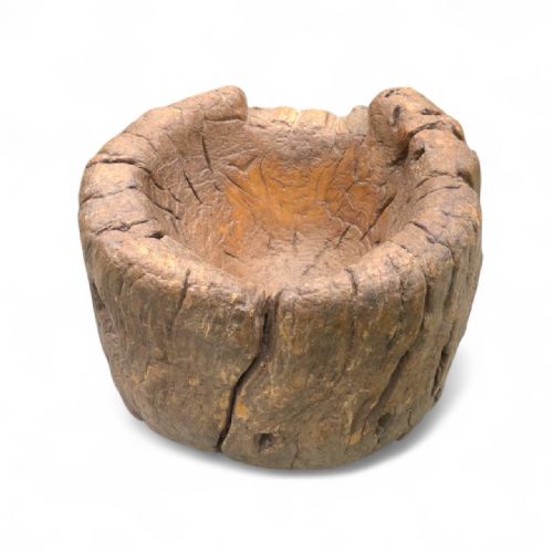 FINE LARGE 19THCENTURY HANDCARVED CHINESE ELM MORTAR - ADDITIONAL PHOTO 3