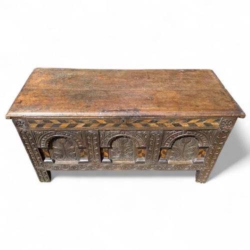 ELIZABETHAN OAK COFFER WITH CARVING AND INLAY DETAILS - ADDITIONAL PHOTO 2