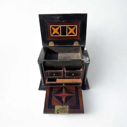 FINE 18THCENTURY FLEMISH EBONY PARQUETRY TABLE CASKET - ADDITIONAL PHOTO 2