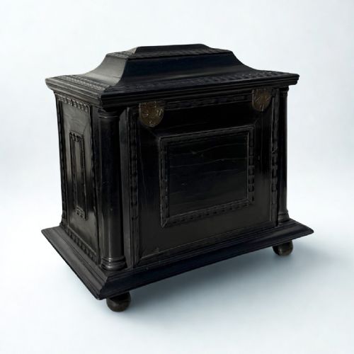 FINE 18THCENTURY FLEMISH EBONY PARQUETRY TABLE CASKET - ADDITIONAL PHOTO 3