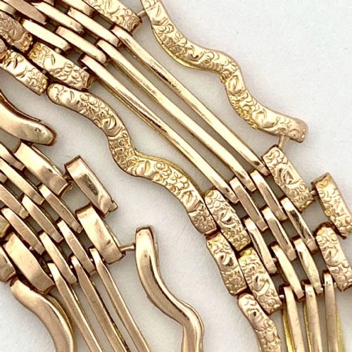 fig 1. Antique 9CT Rose Gold Gate Bracelet with Heart Padlock