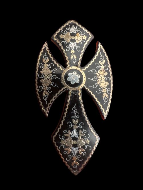 LARGE VICTORIAN GOLD AND SILVER PIQUE CROSS CRUCIFIX BROOCH - ADDITIONAL PHOTO 1