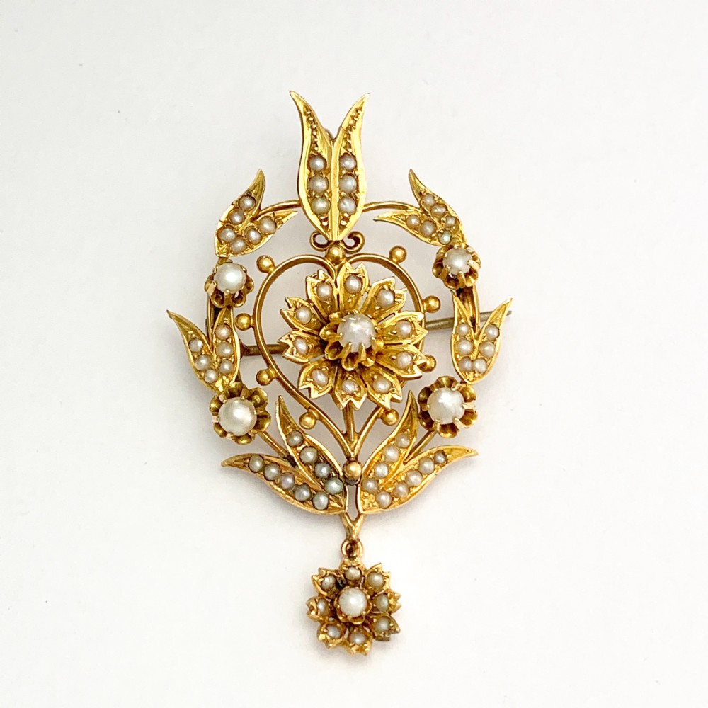 Edwardian 15CT Gold Seed Pearl Flower Pendant/Brooch View III