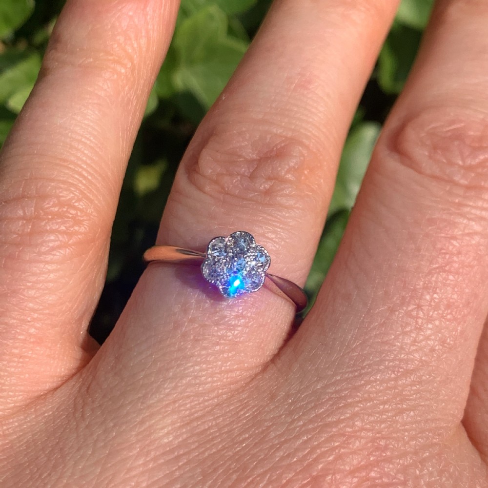 18CT Gold Diamond Daisy Cluster Engagement Ring