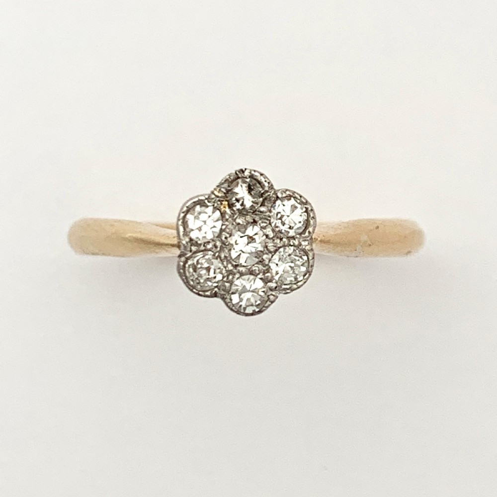 18CT Gold Diamond Daisy Cluster Engagement Ring View V