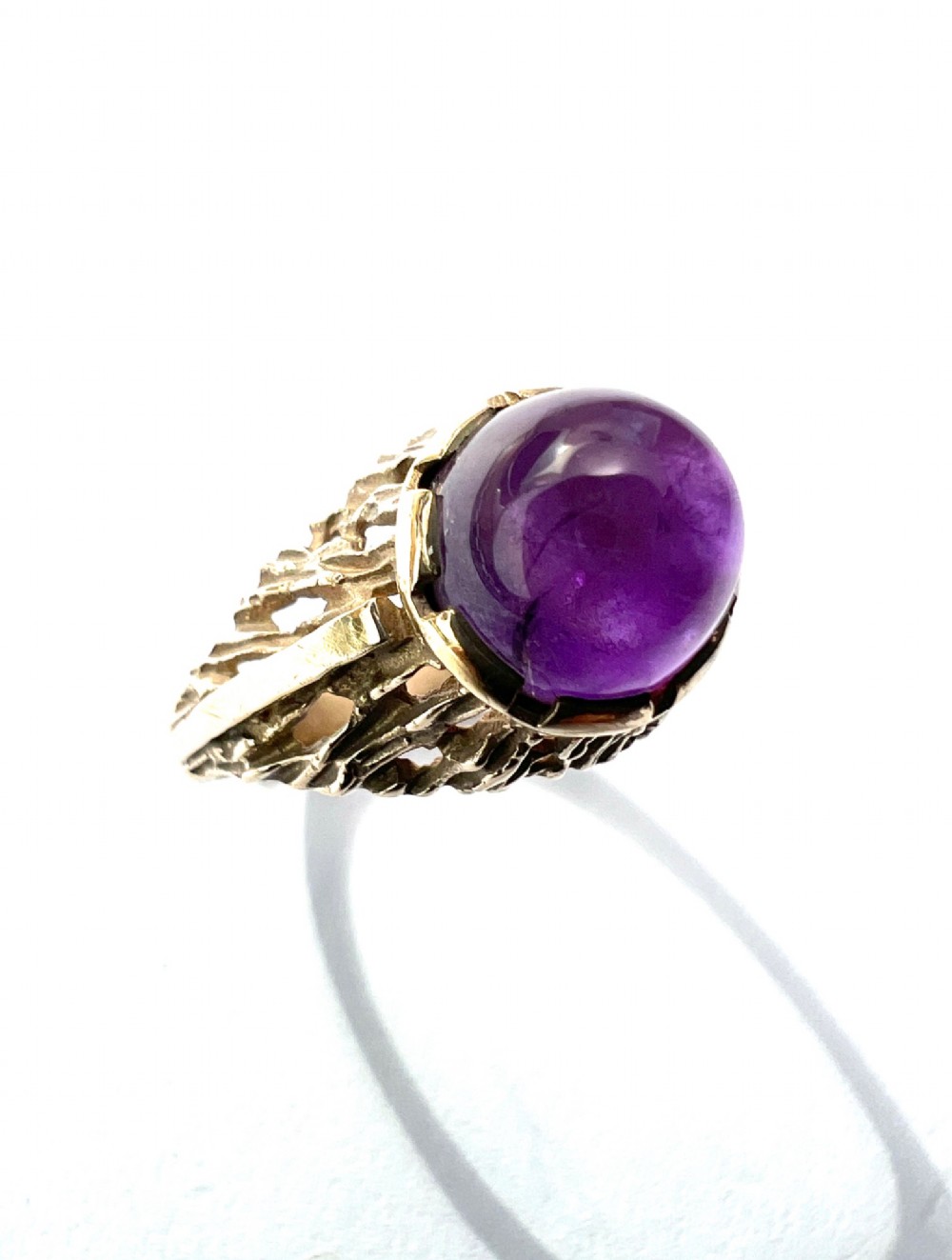 1968 Vintage Amethyst Solitaire 9CT Gold Brutalist Ring View II
