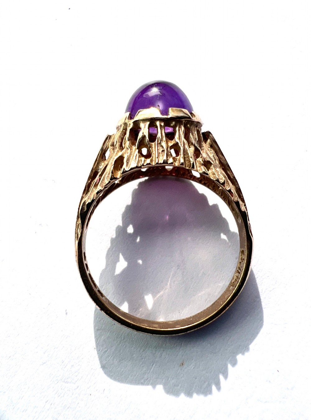1968 Vintage Amethyst Solitaire 9CT Gold Brutalist Ring View V
