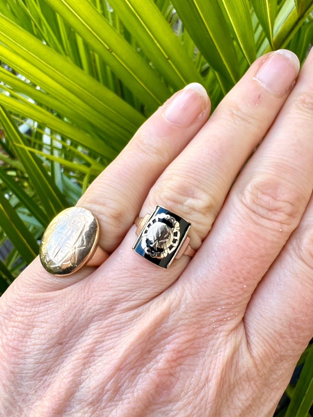 A rectangular 9ct gold ring set with a flat black onyx plaque featuring an detailed gold crab motif for the Cancer zodiac sign. View VIII