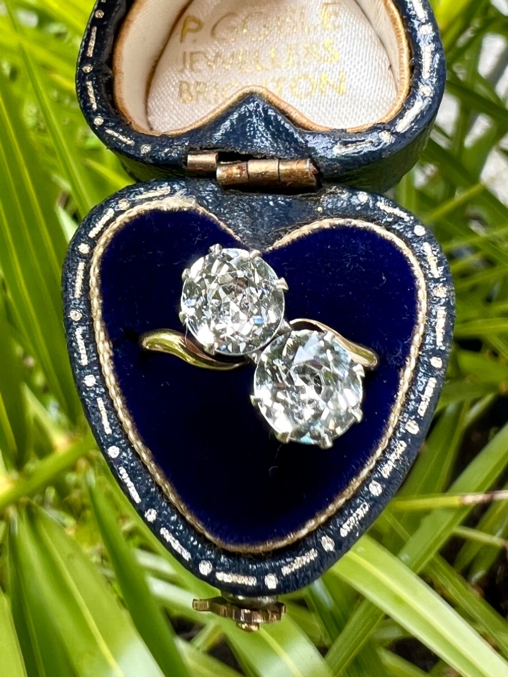 Vintage Gold and Silver Ciro Toi et Moi Crossover Ring View VIII