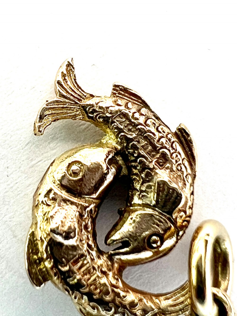 Vintage 9CT Gold Double Fish Pisces Charm Pendant View V
