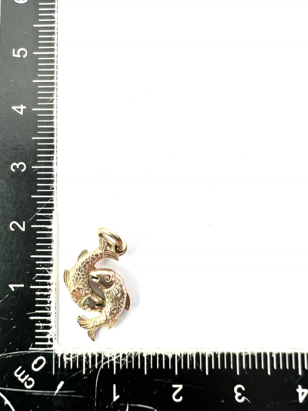 Vintage 9CT Gold Double Fish Pisces Charm Pendant View VI